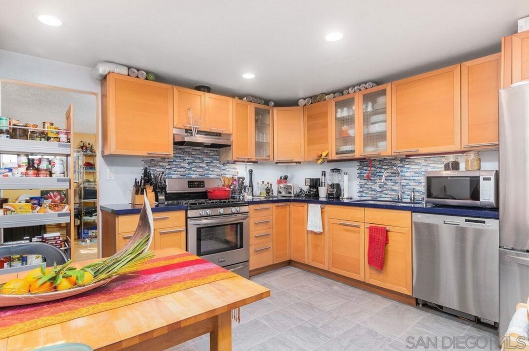 5023 63rd St in San Diego, CA - Building Photo