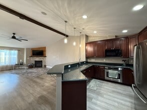 6160 S Clearview Loop in Wasilla, AK - Building Photo - Building Photo