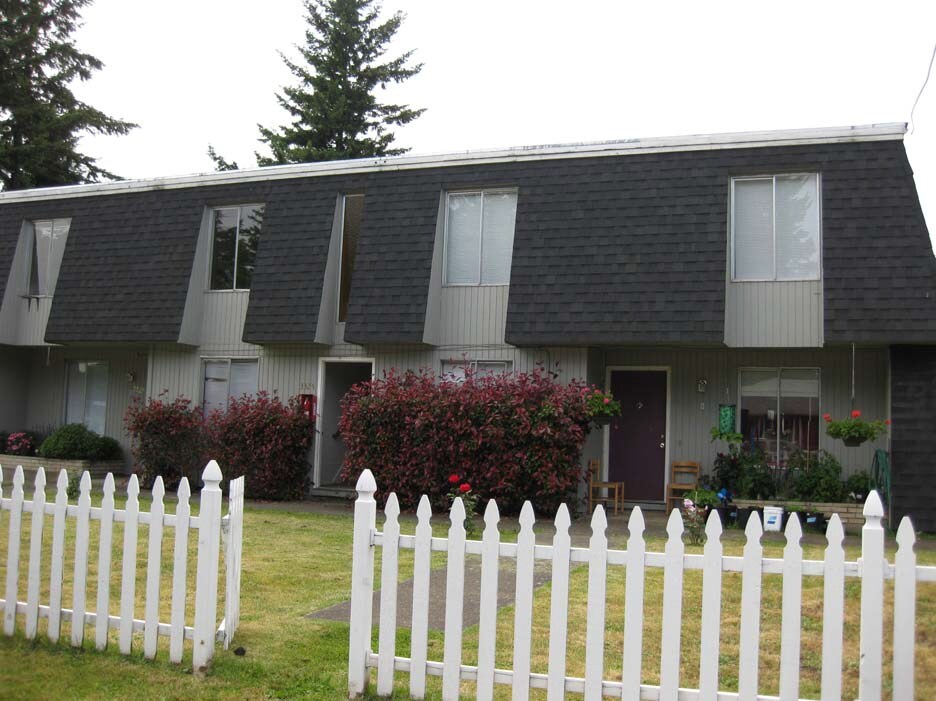 127th Place Apartments in Portland, OR - Foto de edificio
