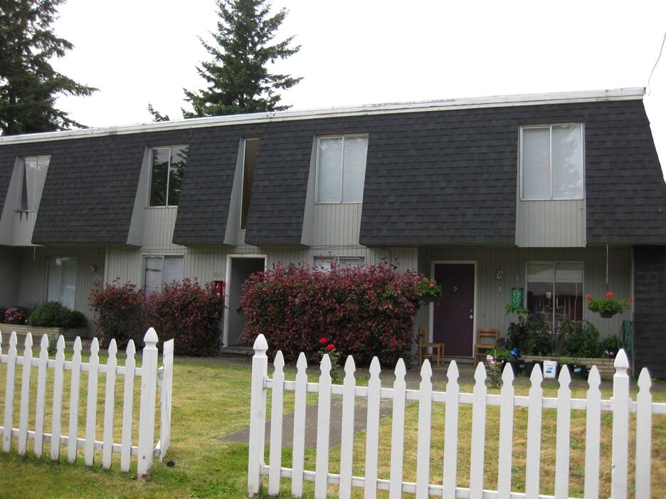 127th Place Apartments in Portland, OR - Building Photo