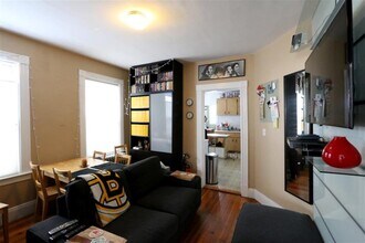71 Porter St, Unit 2 in Cambridge, MA - Building Photo - Building Photo