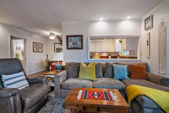 4344 Modoc Rd in Santa Barbara, CA - Building Photo - Building Photo