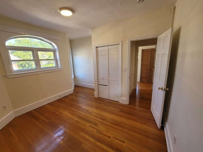 36 Boulevard Ter, Unit 5