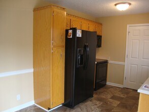 994 Roedeer Dr in Clarksville, TN - Building Photo - Building Photo