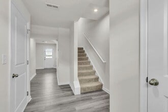 202 Bearmont Trl in Greenville, SC - Building Photo - Building Photo