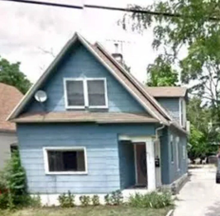 1143 E Bueno Ave, Unit #U in Salt Lake City, UT - Building Photo