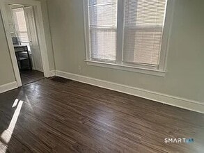 30 Warren Ln in Windsor, CT - Building Photo - Building Photo