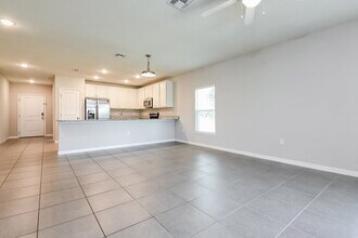 1112 Najac Ln in Poinciana, FL - Building Photo - Building Photo