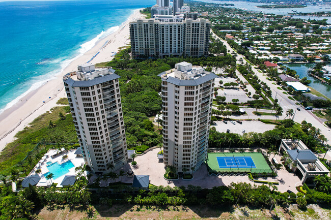 Oasis Condos of Singer Island in Riviera Beach, FL - Building Photo - Building Photo