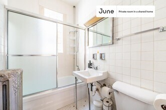 1223 W Gunnison St in Chicago, IL - Building Photo - Building Photo