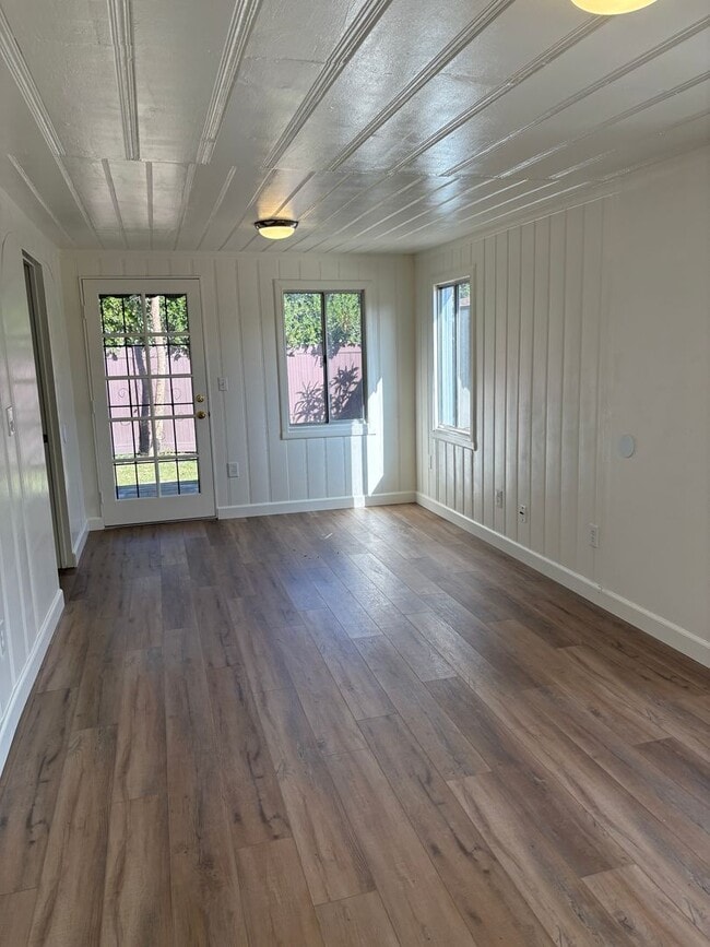 11071 Aster St in Ventura, CA - Building Photo - Building Photo