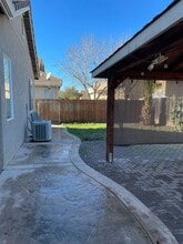 1170 Oatgrass Way in Los Banos, CA - Building Photo - Building Photo