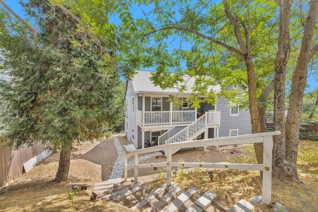 property at 1929 3rd St