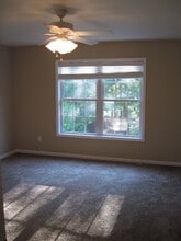 121B Heatherbrook Ct in Anderson, SC - Foto de edificio - Building Photo