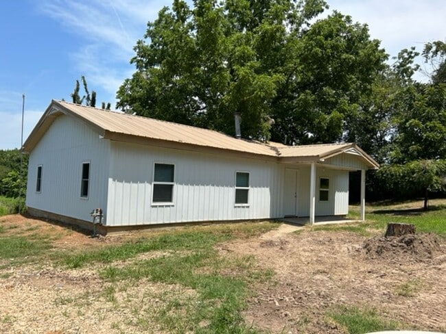 property at 470365 E 785 Rd