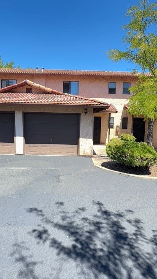 property at 813 Mission Sierra Ct