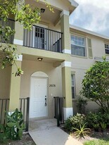 2078 SE Glen Ridge Dr in Port St. Lucie, FL - Building Photo