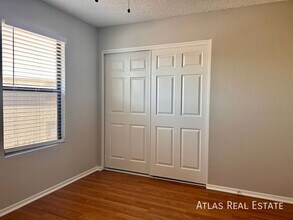 465 W Ivyglen St in Mesa, AZ - Building Photo - Building Photo