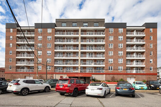 Ocean Terrace in Long Beach, NY - Building Photo - Building Photo