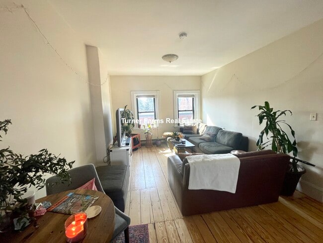 367 Cambridge St, Unit 3
