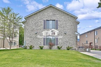 918 17th Ave SE in Minneapolis, MN - Building Photo - Building Photo
