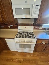 27 Josephine Ave, Unit 1 in Somerville, MA - Building Photo - Building Photo