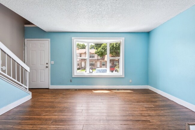 8218 Washington St in Denver, CO - Building Photo - Building Photo