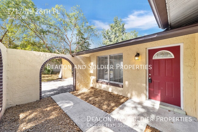 1717 NE 28th Pl in Ocala, FL - Building Photo - Building Photo