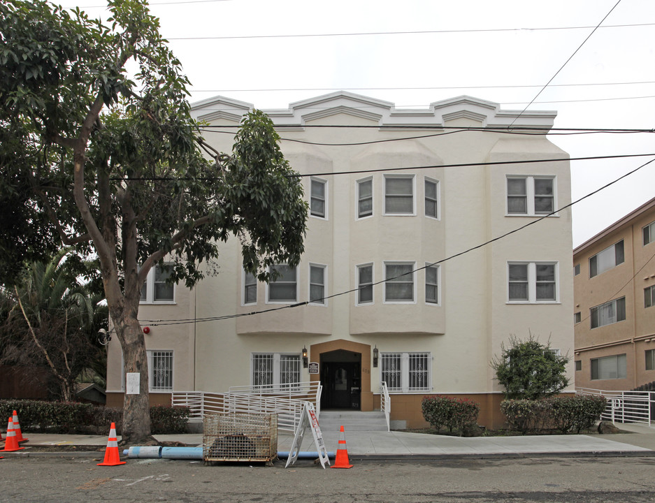 Effies House in Oakland, CA - Building Photo