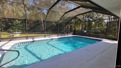 371 N Seton Ave in Lecanto, FL - Foto de edificio - Building Photo