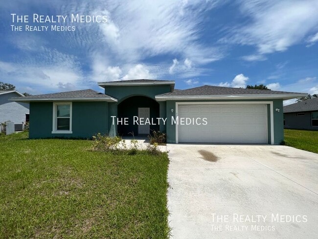 1245 Giralda Cir NW in Palm Bay, FL - Building Photo - Building Photo
