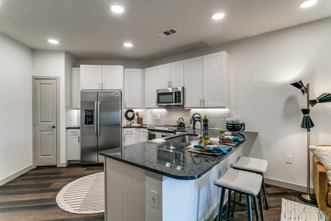 Merit Northern Gateway in Lewisville, TX - Building Photo - Building Photo