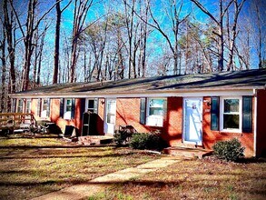 1490 John Chapman Rd in Lincolnton, NC - Building Photo - Building Photo