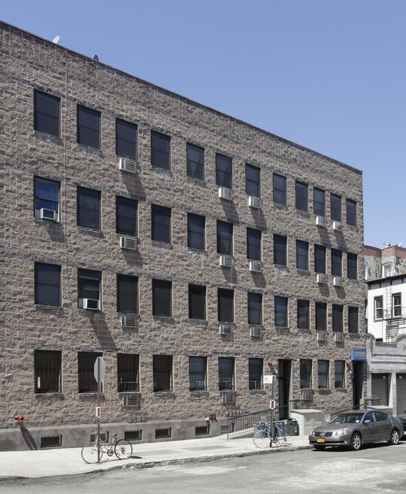 3 Sutton St in Brooklyn, NY - Building Photo