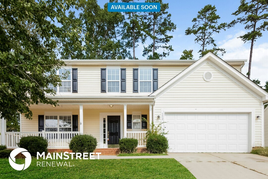 112 Briarwood Ln in Mount Holly, NC - Building Photo