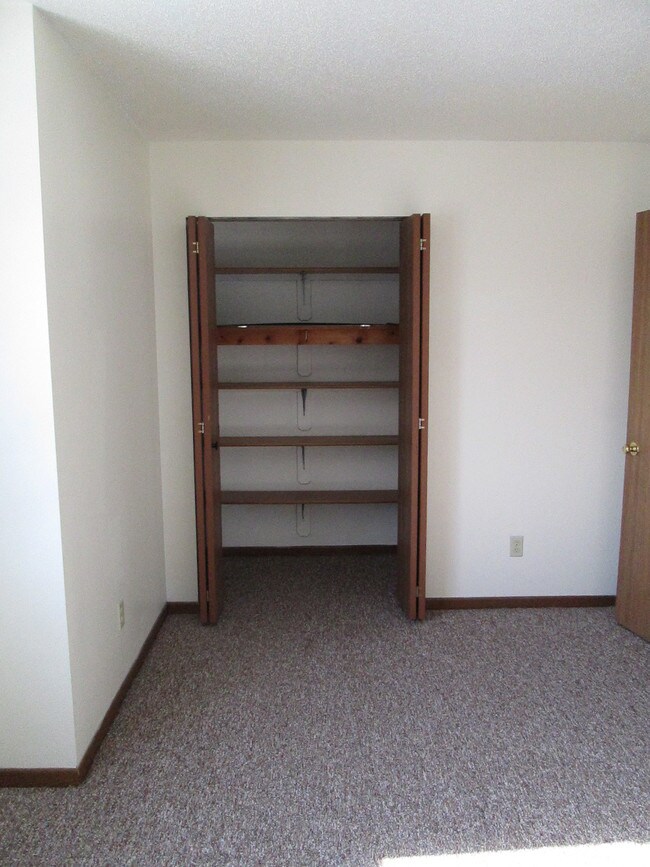 100 Ludland Dr photo'