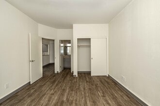 21 Rock Apartments- All Utilities Paid- in Wichita, KS - Foto de edificio - Interior Photo