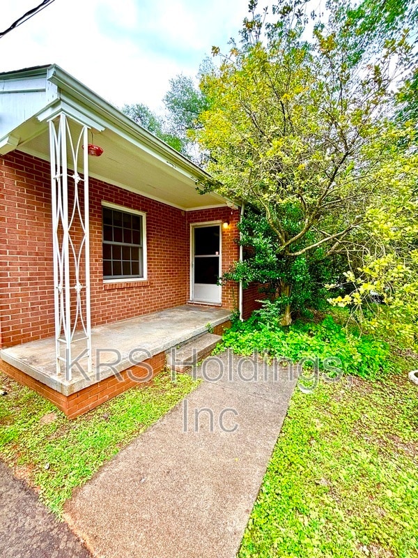 2311 Wayne Ave
