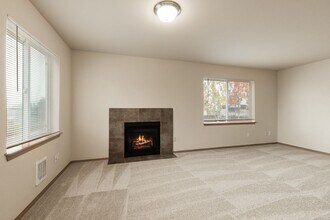 1055 S Director St in Seattle, WA - Building Photo - Building Photo