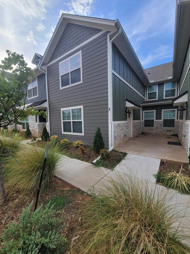 16156 N Western Ave Rentals in Edmond, OK