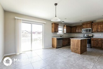 1405 NW High View Dr in Grain Valley, MO - Building Photo - Building Photo