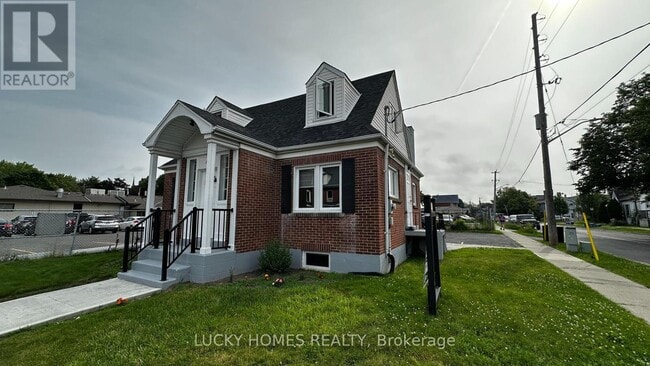 property at 157 Centre St S