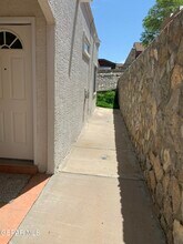 2200 King James Ln Pl in El Paso, TX - Building Photo - Building Photo