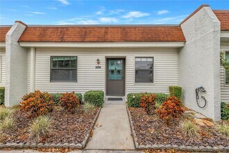 9224 Mission Oaks Blvd in Seminole, FL - Building Photo - Building Photo