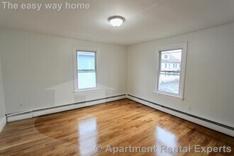 55 Forest Ave in Everett, MA - Building Photo - Building Photo