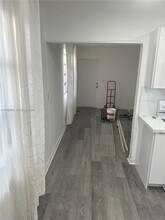 3268 SW 25th St in Miami, FL - Building Photo - Building Photo