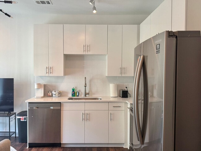 542 Boulevard NE in Atlanta, GA - Foto de edificio - Building Photo