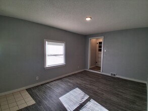 211 Swisher Ave in Danville, IL - Building Photo - Building Photo