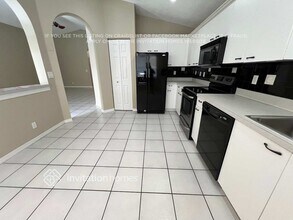 8402 NW 47th St in Coral Springs, FL - Building Photo - Building Photo