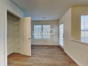 13104 Young Fawn Ct in Charlotte, NC - Building Photo - Building Photo